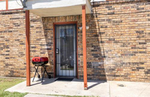 Congeniality and Comfort. All the essentials with class, 2 nights? 2 weeks? Stay, relax, work, or go out for fun. - Foto 5