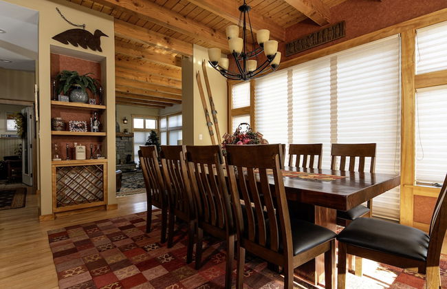 Luxury 6br Solitude Ge- Indoor Bball Court, Private Tub 6 Bedroom Home by RedAwning - Foto 29