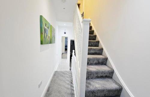 Duplex Apartment - Near North Wembley Station - Foto 12