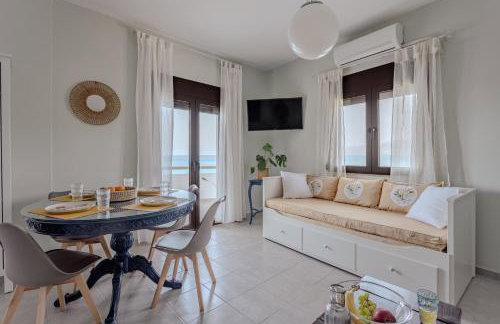 Eclectic Vintage Apartment- Sea View Perfection, Hersonissos, Crete - Photo 11