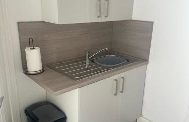 Apartment 2 Sheriff suits - Photo 9