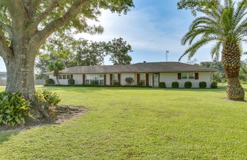 Fish and Explore Serene Home on Bayou Petit Caillou - Foto 3