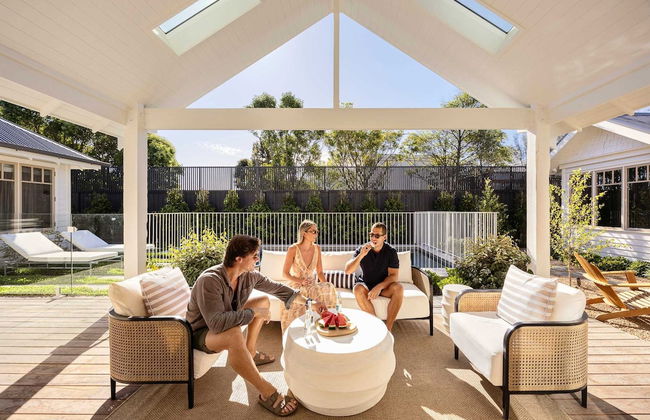 Muskoka Luxe Retreat With Pool Spa Fire Pit - Photo 22