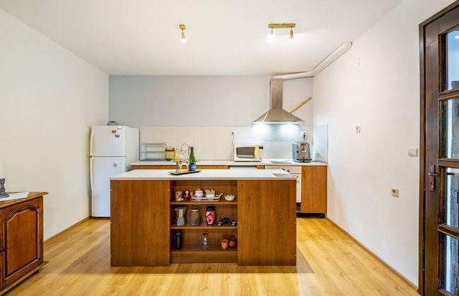 Lovely 5-bed Authentic House in the Arbanasi - Foto 25