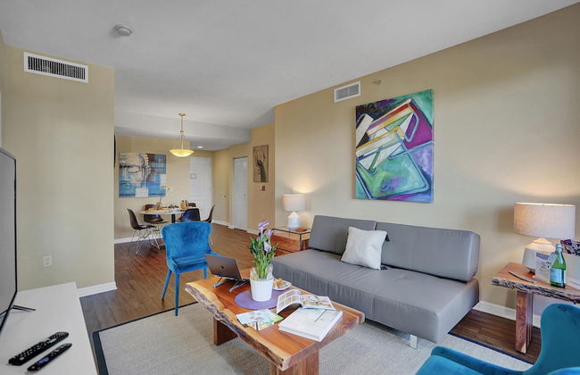 Dharma Home Suites South Miami at Red Road Commons - Foto 32