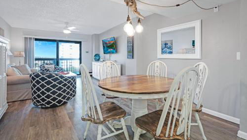 Oceanfront with great beach views from all rooms & balcony, heated pool, and garage - Foto 4