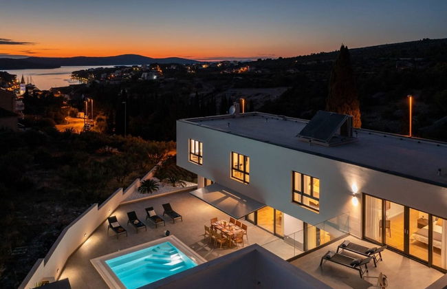 Holly - With Pool - H - Foto 37