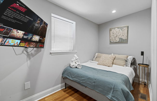 Modern & Comfy - 5* - Location Game Room - Photo 12