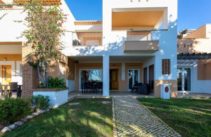 Vale da Ribeira 2BDR House W/ Pool by LovelyStay - Foto 20