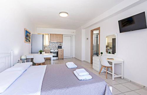 Azure Seaside Apts - Photo 20