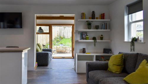 Little Plumtree - Photo 2