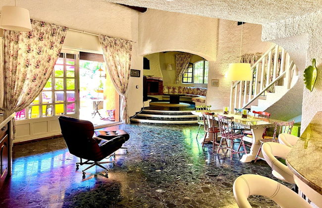 Majestic Villa in Lecci With Garden - Foto 15