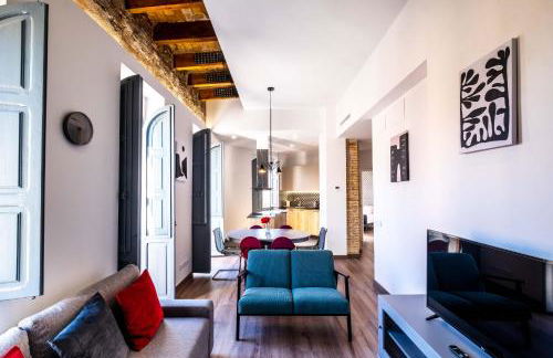 Spacious Penthouse with Massive Terrace - Photo 12