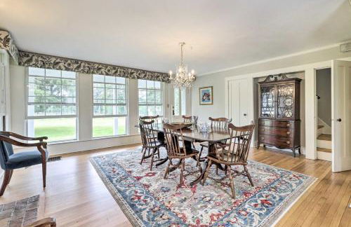 Charming Farmhouse with Pool and Fishing Pond! - Foto 10