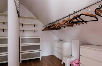 Spacious 3 Bedroom Family Oasis with Sauna, 20 min from Warsaw - Foto 25