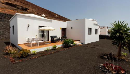 Lanzarote Natura Houses - Photo 3, Garden