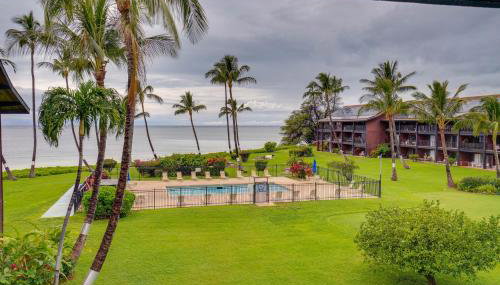 Molokai Island Loft Lanai, Pool and Walk to Beach! - Foto 2