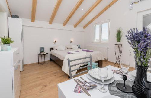 Studio Apartment Harmony NP Krka - Foto 2