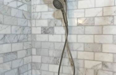 Full Building Huge Downtown Retreat Walkable to Everything - Foto 23