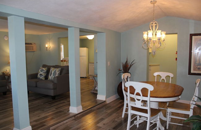 Shoreline Suites & Cabana Cottages - Foto 79