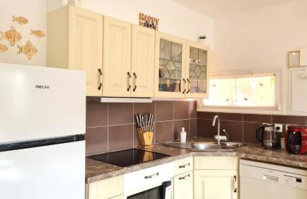 Bel appartement au calme avec terrasse aperçu mer, jardinet et piscine - Foto 9