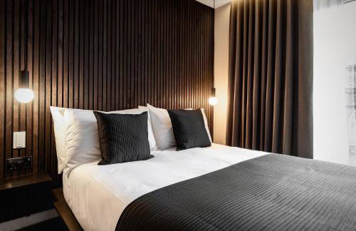 The Acacia, Luxury with Private Balcony & Two Parking Spaces - Foto 20