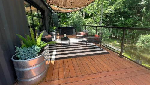 The Hideaway on Tacketts - Shipping Container - Photo 2