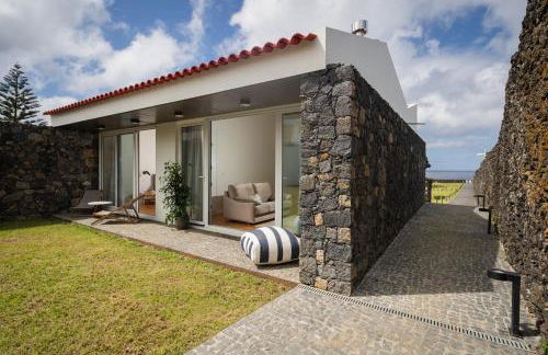 ENTRE MUROS - Turismo Rural - Casa com jardim e acesso direto ao mar - Photo 2