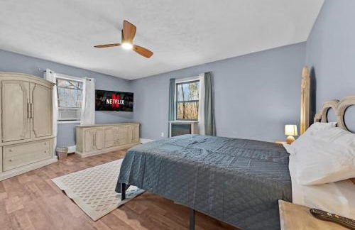 Big Bass Hideaway with Hot Tub - Foto 63