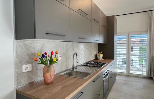 CASA PAOLA Central Stay by the Lake - Foto 1