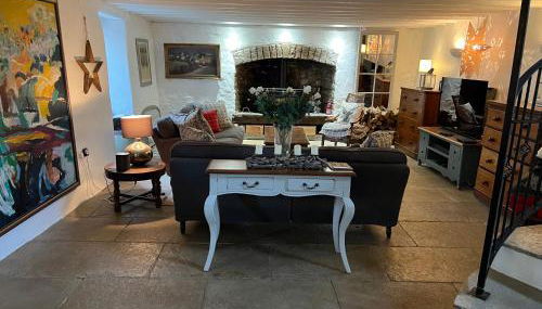 The Old Farmhouse - Photo 4