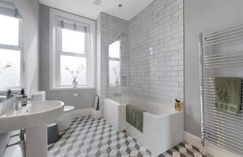 New! 2BR in Biddlestone road - Photo 8