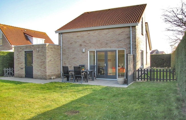 Nice Holiday Home Near Beach - Photo 22