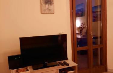 INCANTEVOLE CASA TOSCANA con travi in legno, ampia terrazza e vista sulle colline - Foto 23