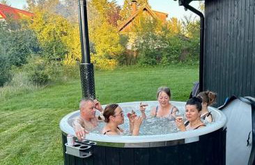 Ślusarnia-domek z sauną i balią nad jeziorem, Kaszuby - Foto 1