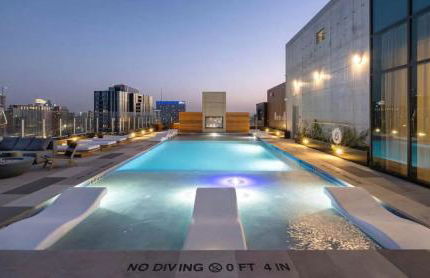 Austin McConaughey Heated Pool by Barcle - Foto 14