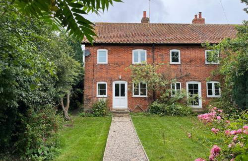Beautiful Four Bedroom Cottage in Little Glemham, Suffolk - Foto 1