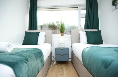 Gainsborough Place By N And N Stays Ltd, Perfect Location for Contractors and Corporate stays, Close to Cardiff Bay Area, Private Parking and fast Wifi - Foto 15