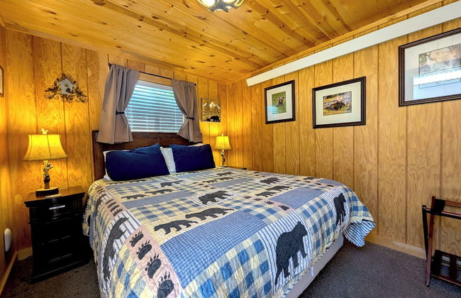 Yellowstone's Treasure Cabins - Photo 46