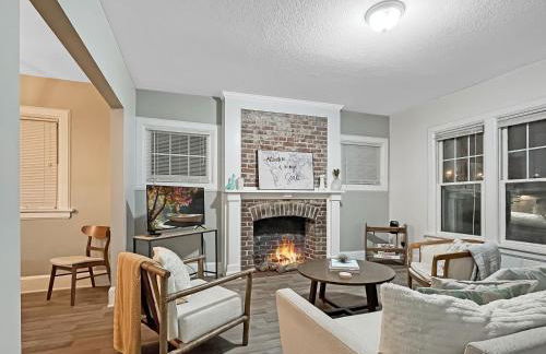 Chic 2BR Duplex Free Parking near Hospitals - Foto 11