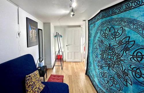 Unique Artsy 2 Bdrm Apt 1.5 mi from Downtown - Foto 45