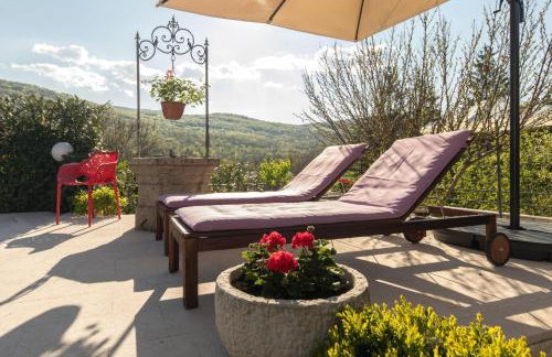 Captain's Villa with Swimming Pool - Photo 13