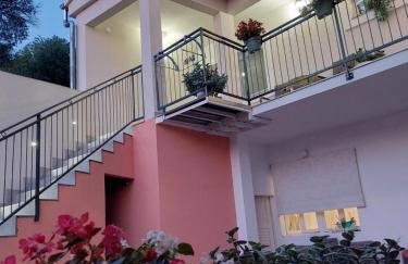 Gold Apartments - Photo 23