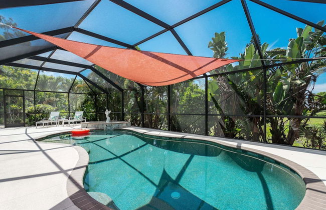 Lilac Mid-century Pool Home - Foto 2