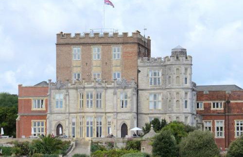 The Gables Penthouse - 15-Minute Walk to Branksome Chine Beach - Photo 33