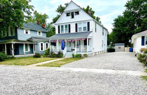 ENTIRE UNIT- Charming Century Home in Harbour Town - Foto 23