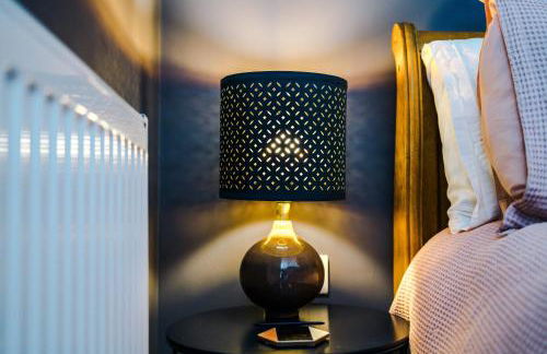 Castle Views cottage in historic village & woodfired hot tub - Photo 20