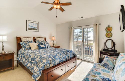 Walk to Beach: Home w/ Pool Access in White Stone - Photo 13