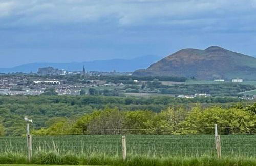 Castle View House - Photo 17