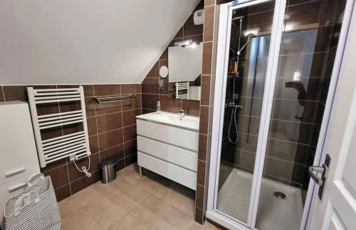 Luchon superbe appartement 8 places 80m2 vue montagne 180 - Foto 21